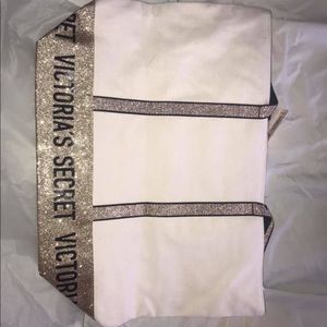 Victoria’s Secret tote/overnight bag- Never used!